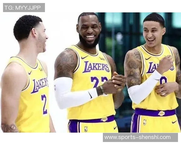 里夫斯分享与东詹并肩作战的感受与三位无私创造者的默契配合 里夫斯分享与东詹并肩作战的感受与三位无私创造者的默契配合