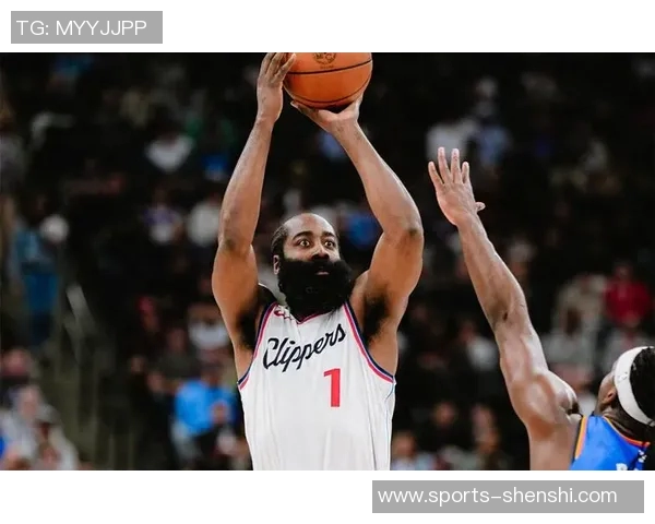 快船苦战联盟倒数第三雷霆球迷欢欣鼓舞享受比赛乐趣